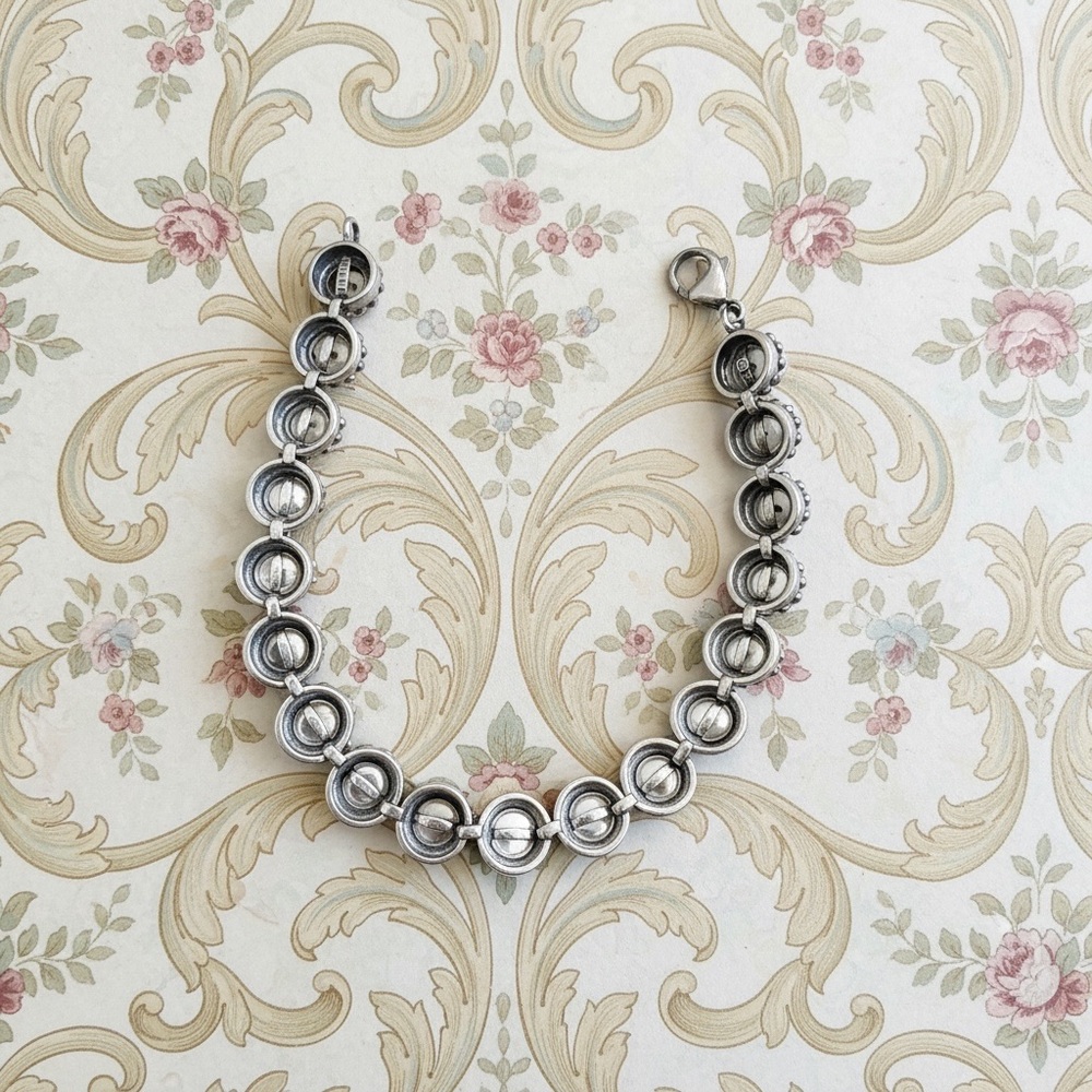 “ Honora “ Sterling Silver 925 Button Pearl Bracelet - Picture 4 of 6